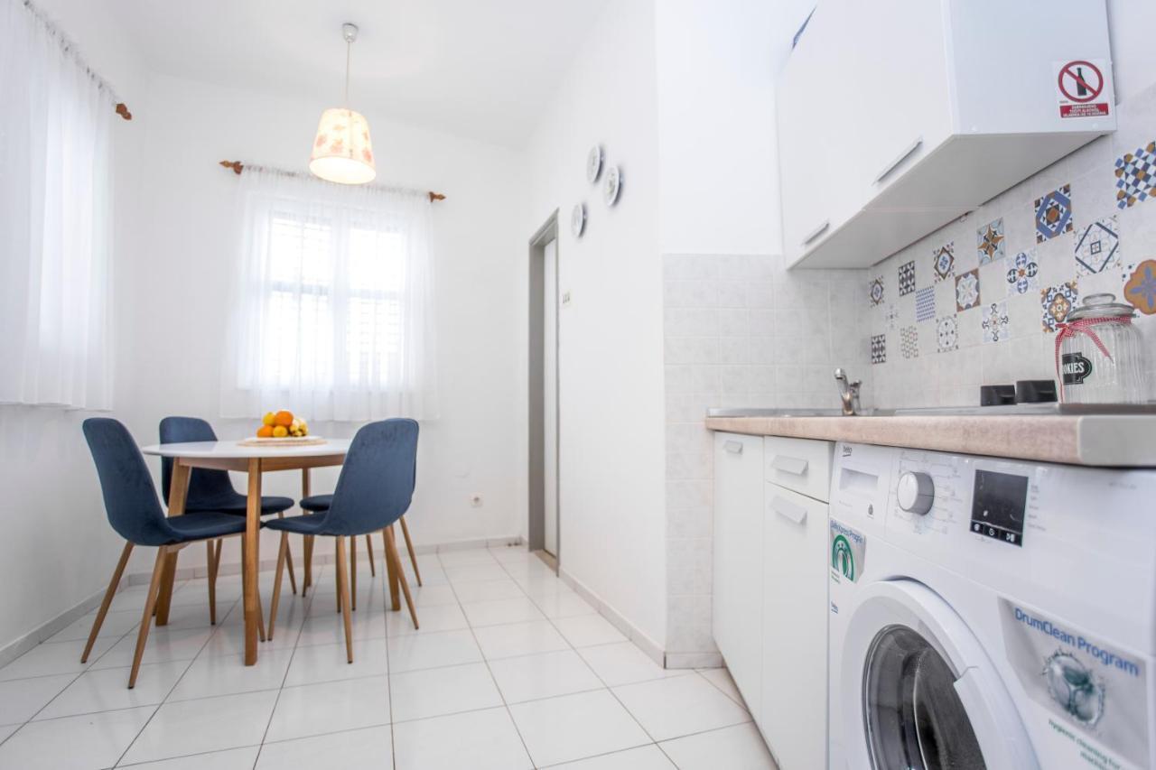 Apartment'S Dalmatia شيبينيك المظهر الخارجي الصورة